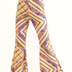 $98 Free People Just Float On Printed Flare Jeans